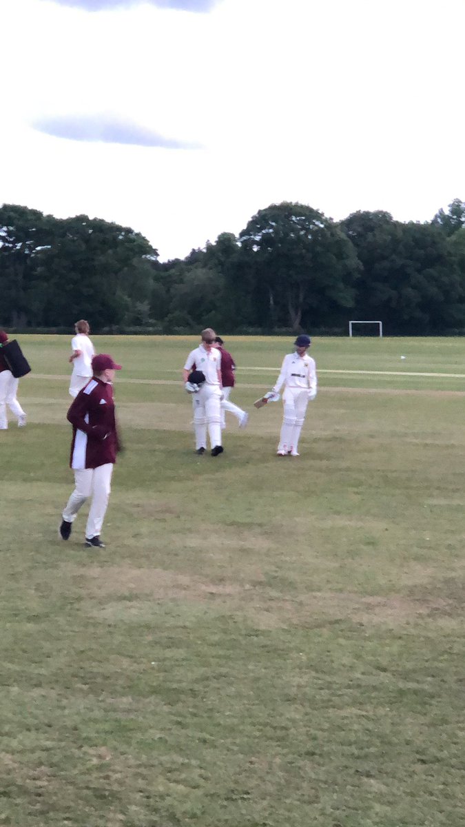 PSCCu15s's tweet photo. 20 overs completed with 86 on the board. The score doesn’t reflect the game, the lads acquitted themselves well against a very experienced Oxton. Lots of positives as our tail with a superb batting performance from Ethan 👏👏 https://t.co/KehHbpZCxd