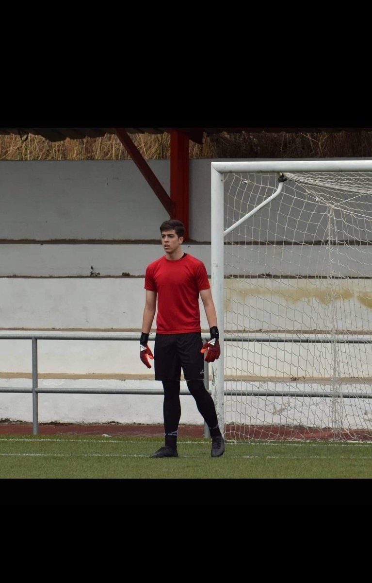 jandro_glez's tweet photo. A por el último 💜⚽ https://t.co/oM4RDCodY4
