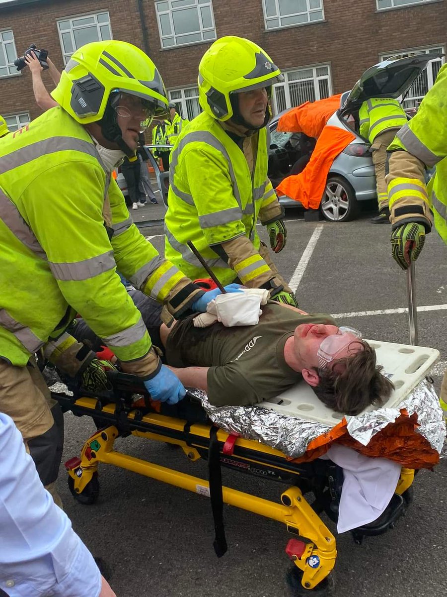 Great multi-agency education day for <a href="/cardiffuni/">Cardiff University</a> yr 2 medical students around risk assessment, initial actions, basic trauma, human factors, communication skills and emergency service capabilities 
🚒🚑🚓<a href="/SWFireandRescue/">South Wales Fire and Rescue Service</a> <a href="/WelshAmbulance/">Welsh Ambulance</a> @SWP_Roads <a href="/MEDSERVEWales/">MEDSERVE Wales</a> <a href="/cardiffcentral1/">cardiffcentraltraumateam</a>