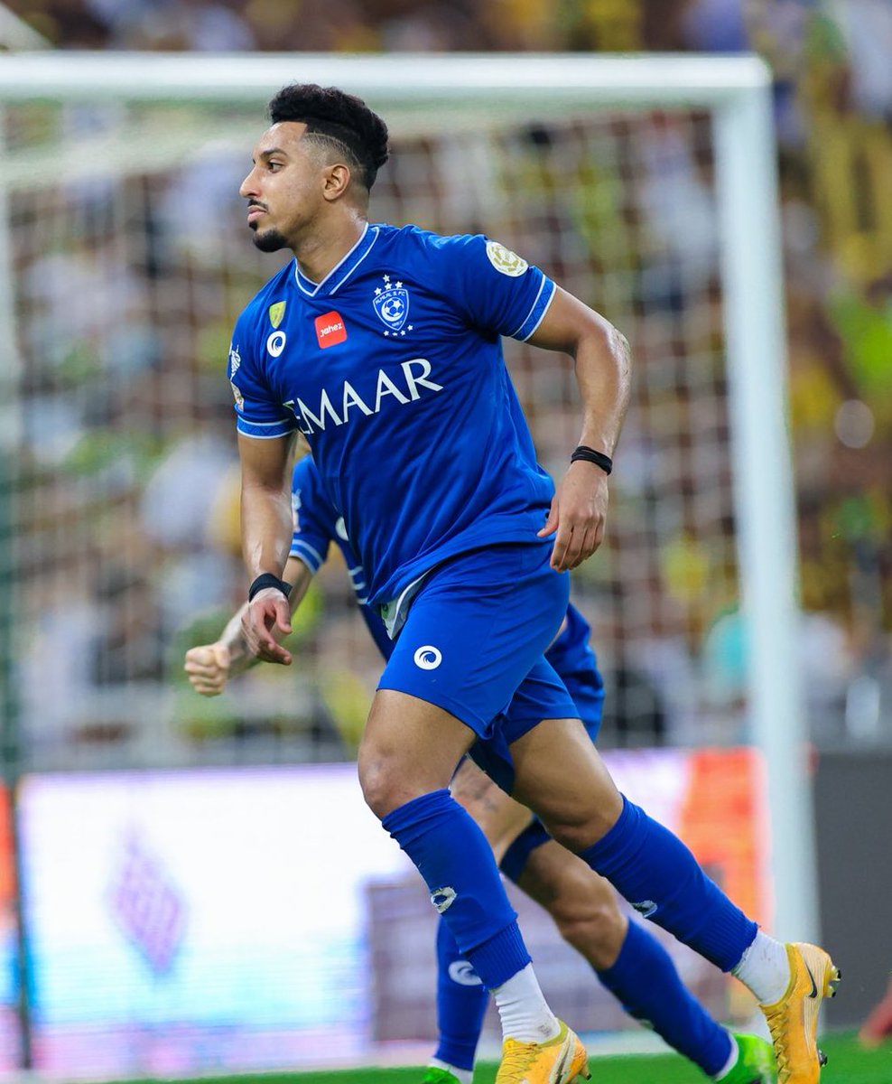 salem_d29's tweet image. الأنتصار  مذاقه لذيذ لكنه يكون ألذ عند معانقة الذهب💪

الحمدلله.. فوز مهم، وسنواصل مسيرتنا لتحقيق اللقب بإذن الله..

أمامنا هدف واضح.. إسعاد جماهيرنا الغالية فلن نتوقف🙏💙