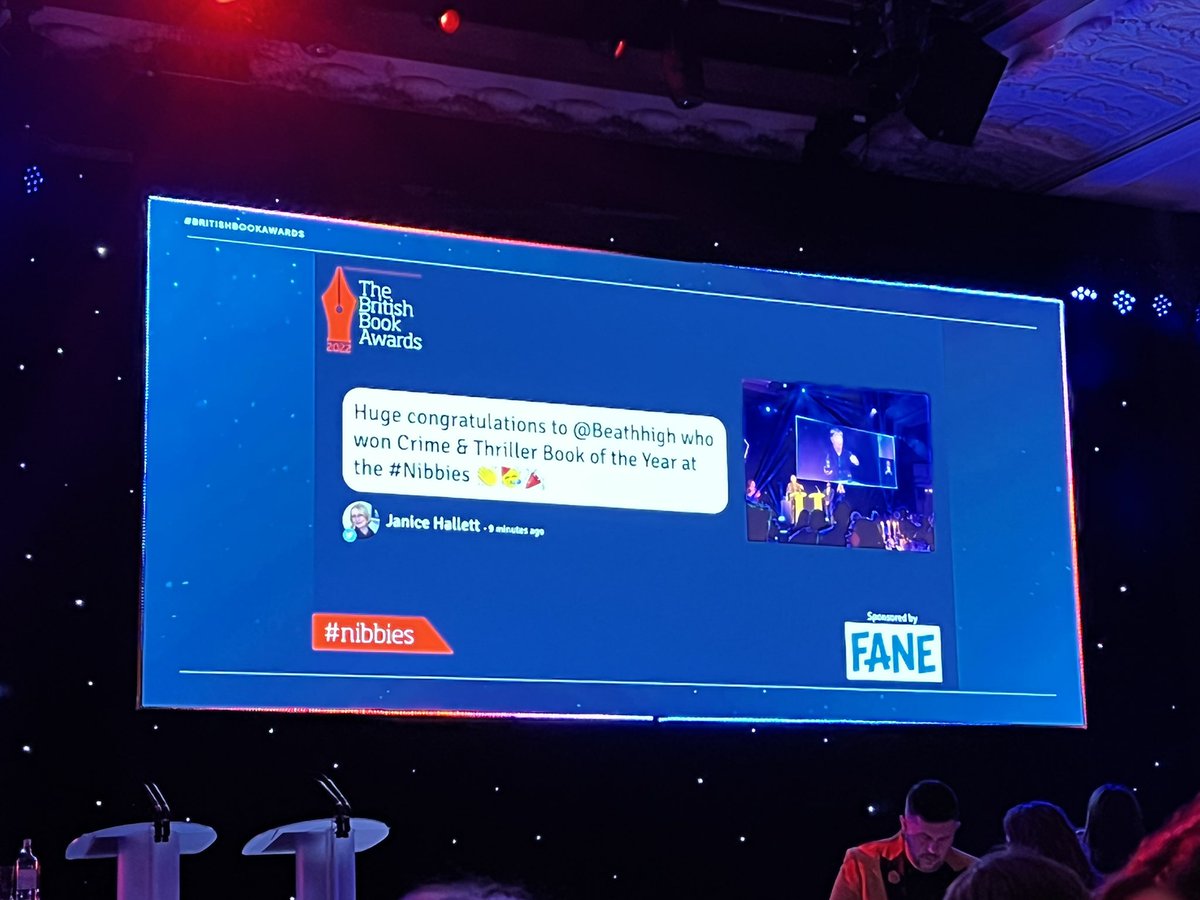 JaniceHallett's tweet photo. Now tweeting my last tweet on the big screen at the awards #nibbies #inceptionmoment https://t.co/MjHTceZef3