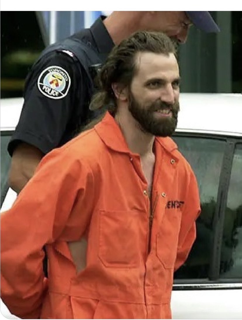 evilbanana5sos's tweet photo. @s_guilbeault BEWARE Steven Guilbeault is a convicted criminal. Even worse, he's a politician https://t.co/j2OxXvIz9m