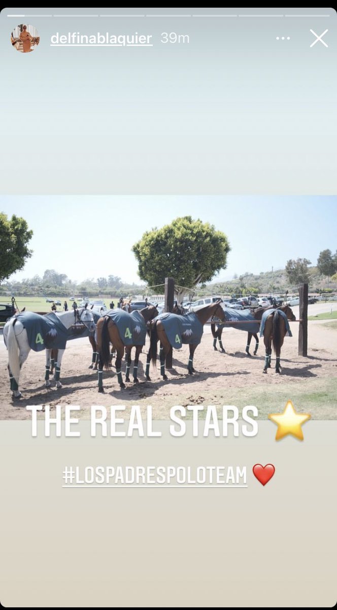 Giii75's tweet photo. @PageSix Is Delfina (Nachoβs wife) trying to tell us something here βοΈπ€ππππ
#TheRealStars βοΈ #MegXit https://t.co/PqpbUvY6Uz
