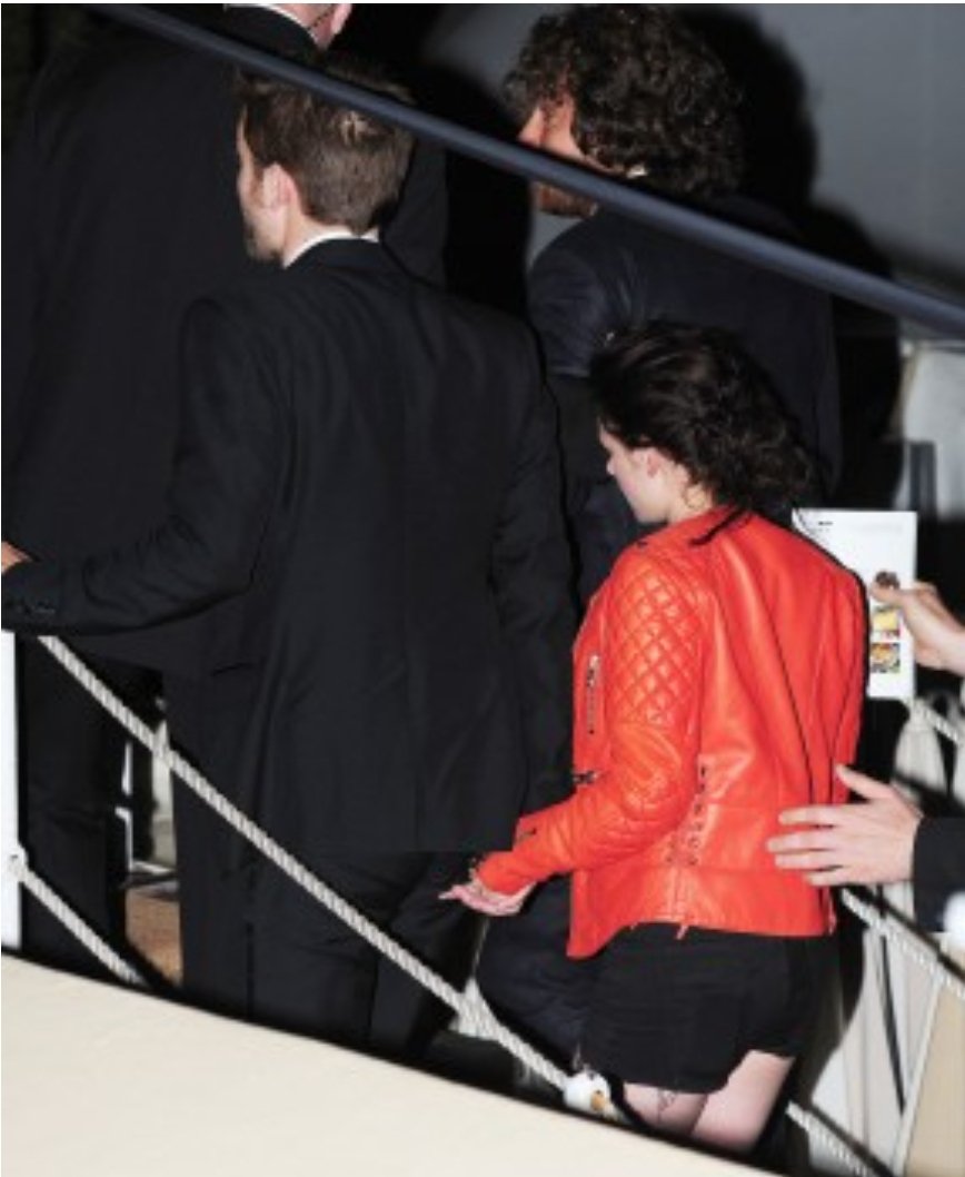 twilyrk's tweet photo. #KristenStewart a #Cannes2022 ed è subito #cannes2012 con i miei #robsten che mi mancheranno a vita ..... https://t.co/IvnGG4RBPY