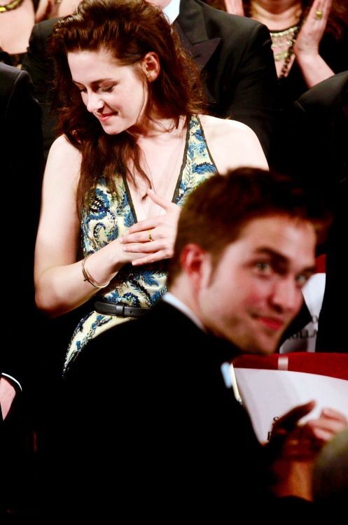 twilyrk's tweet photo. #KristenStewart a #Cannes2022 ed è subito #cannes2012 con i miei #robsten che mi mancheranno a vita ..... https://t.co/IvnGG4RBPY