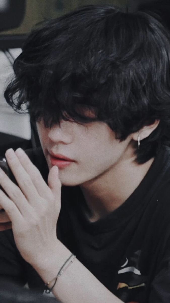 aesthetickookx's tweet photo. 🔞Taekook AU where;

Cute innocent Jeon Jungguk goes to tattoo artist and piercer Kim Taehyung, asking him for a small tattoo and a piercing in not so innocent places. https://t.co/aZty9dh3q8