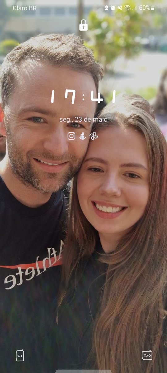 fletch3rs's tweet photo. @mcflyharry harryyyy what do you think about my new lockscreen?? Isn't it perfect?? https://t.co/Ii6rFlWfbt
