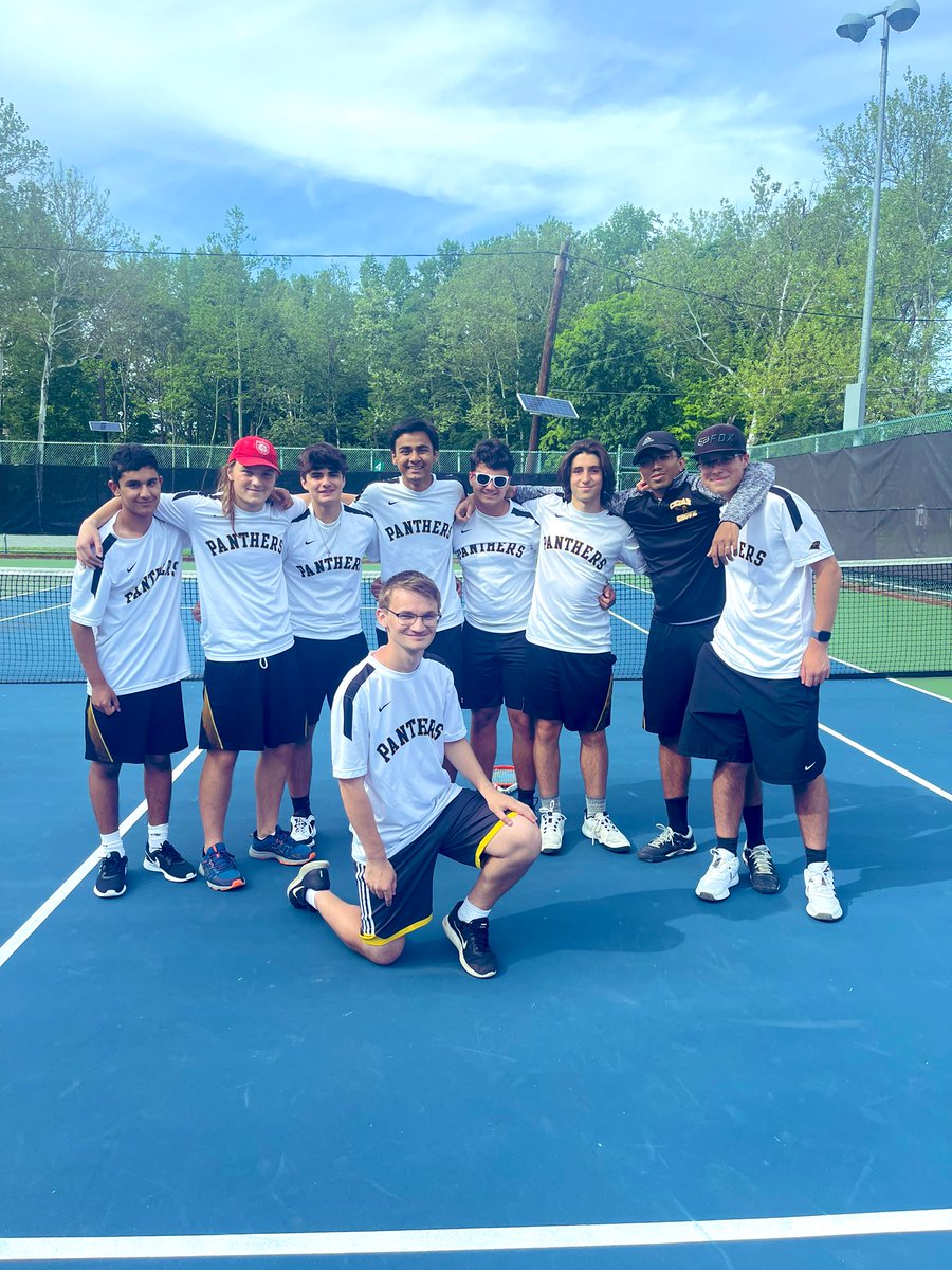 The boys advance to the next round of the state tournament with their 5-0 shut out today over Ridgefield. Great playing at all flights. #doingitfordunn