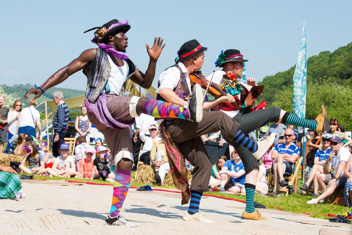 VisitDeanWye's tweet photo. The Wye Valley River Festival starts Friday with events across Monmouthshire, Herefordshire & Gloucestershire, in woodlands, streets & village greens from Ross-on-Wye to Tintern Abbey, 27 May – 5 June 2022: https://t.co/ZJ4A9AhXkS #DeanWye #WyeValley #Festival #GoFindFreedom https://t.co/Eva4OObEXg