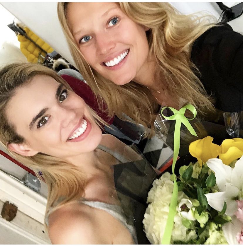 BranaDane's tweet photo. Throwback to that time @ToniGarrn gave me a beautiful bouquet for helping her with her charity. #cancerbabies https://t.co/4PJeeNPiYE https://t.co/rYH3l8XWrM