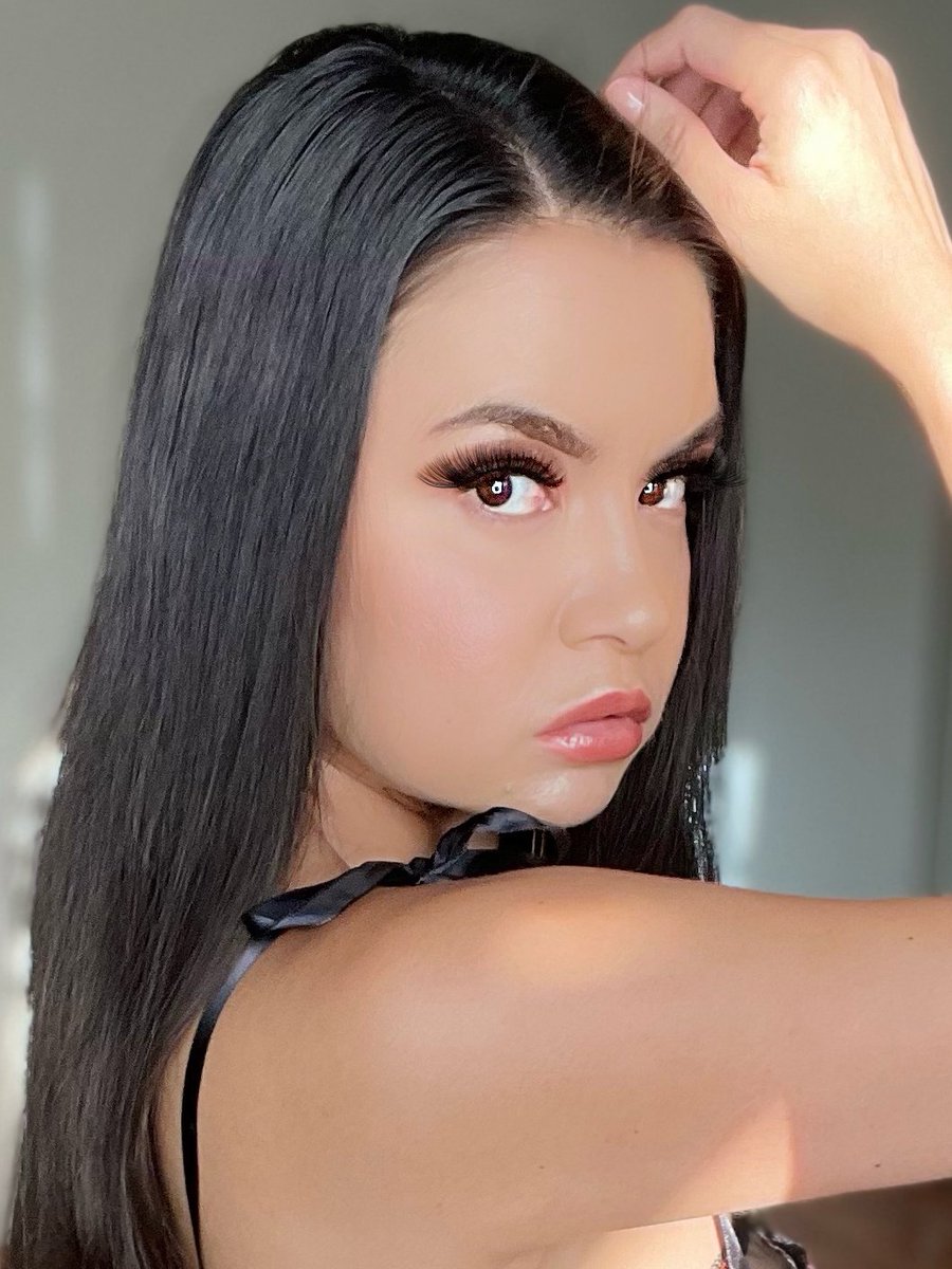 ShaunaBaker's tweet image. I post exclusive photos just for patreon! I posted new photos this morning. #PatreonModel #NativeModel patreon.com/ShaunaBaker