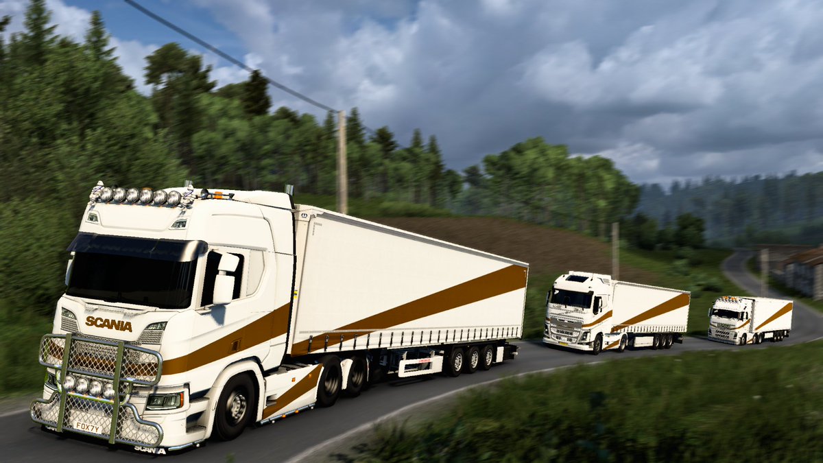 GPEVTC's tweet photo. On Friday, Some of us went on an adventure up the new scenic routes of the reworked Austria Alps! Here are some photos that were taken.
#GPEFamily #TruckersFM #SCSSOFTWARE #GoldenPhoenixExpress https://t.co/9qVovzCMwJ