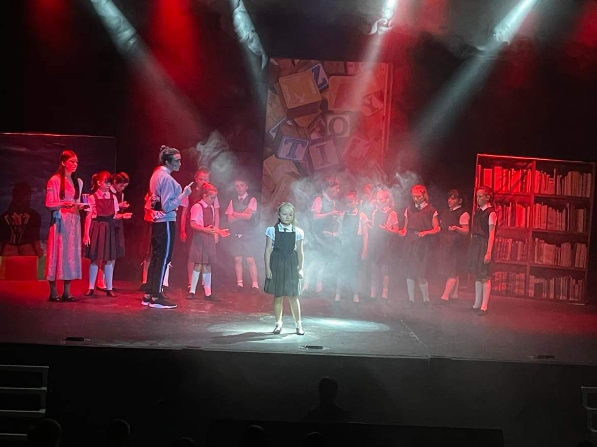 LargsYT's tweet photo. I would like to thank personally @gliss_siando &amp; Daisy for all of their incredible work on this production, Dylan who stepped into my place. Thanks also to Dylan Allan and Millie for covering regular classes &amp; helping with Matilda when called upon. https://t.co/sWbmhOk0gt