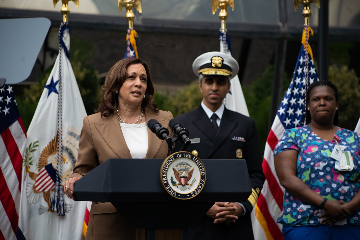 Children's National Hospital š„ (@childrensnatl) on Twitter photo Our Childrenās National team had the honor today of hosting Vice President <a href="/VP/">Vice President JD Vance</a> Kamala Harris and <a href="/Surgeon_General/">U.S. Surgeon General</a> Dr. Vivek Murthy to talk about healthcare provider mental health and burnout ā an issue exacerbated by the #COVID19 pandemic. Our Childrenās National team had the honor today of hosting Vice President <a href="/VP/">Vice President JD Vance</a> Kamala Harris and <a href="/Surgeon_General/">U.S. Surgeon General</a> Dr. Vivek Murthy to talk about healthcare provider mental health and burnout ā an issue exacerbated by the #COVID19 pandemic.