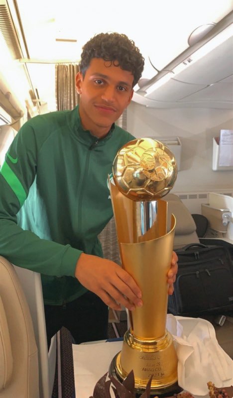 الإعلامي والكاتب الرياضي / حمزة السيد tweet media