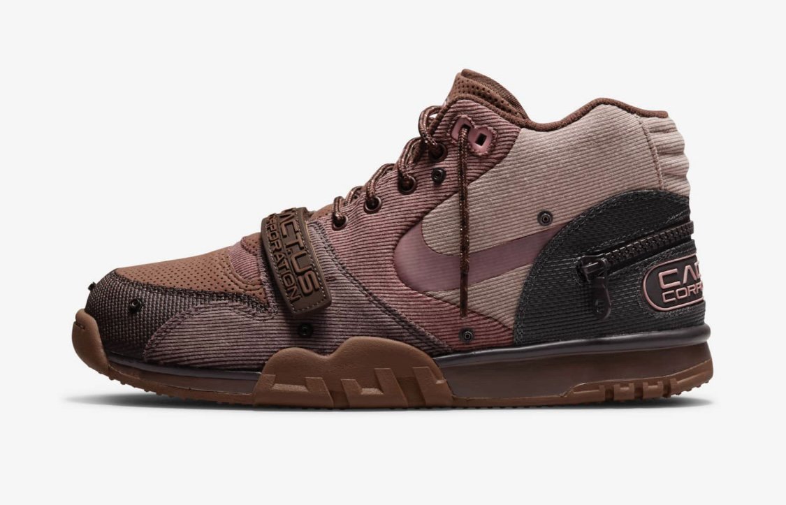 ThePremeNews's tweet photo. It's been over 9 months since we have seen a Sneaker Release from Travis Scott. Now we are getting 4 pairs. Which one is your favorite?
Are you copping to drip or flip? https://t.co/vAdlCWUIB1