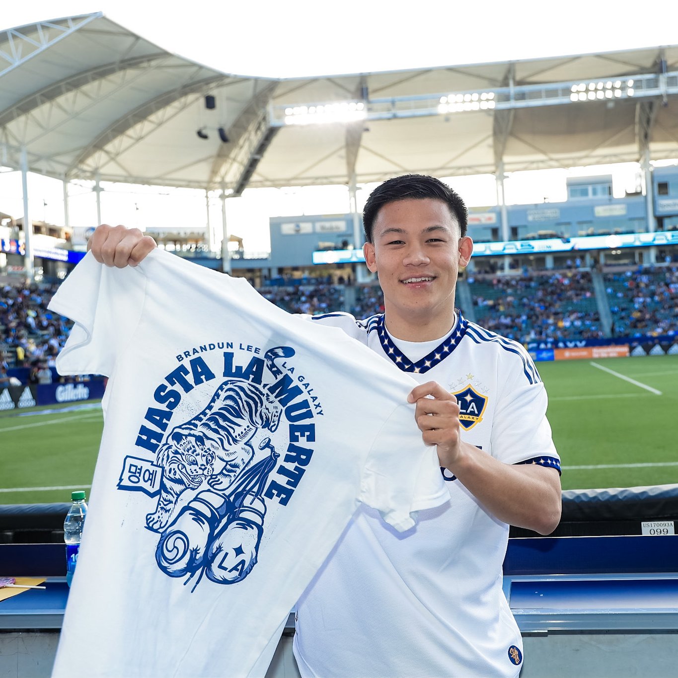 La galaxy soccer jersey 2025
