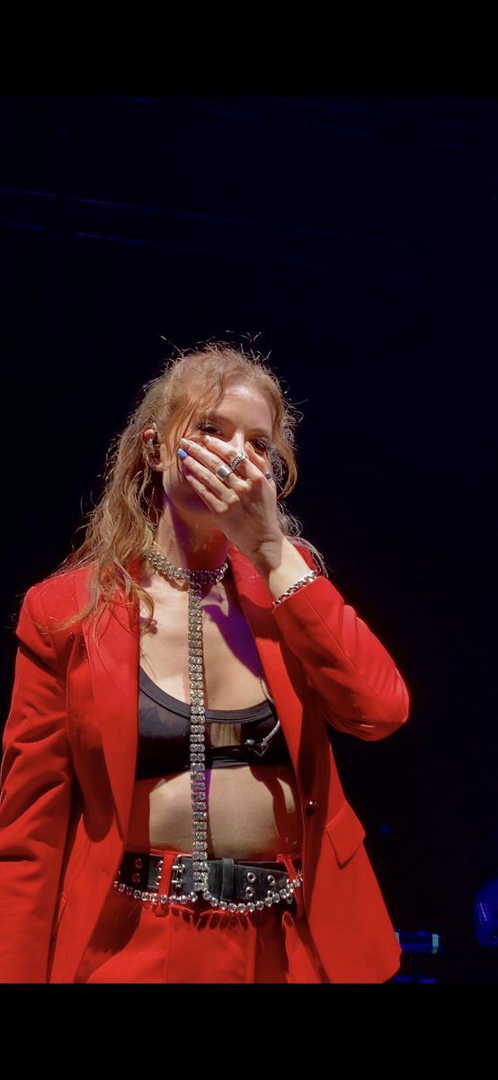 nowthisiscryinn's tweet photo. tbt when Cari Fletcher looked at me this way https://t.co/mXE3L1Sua1
