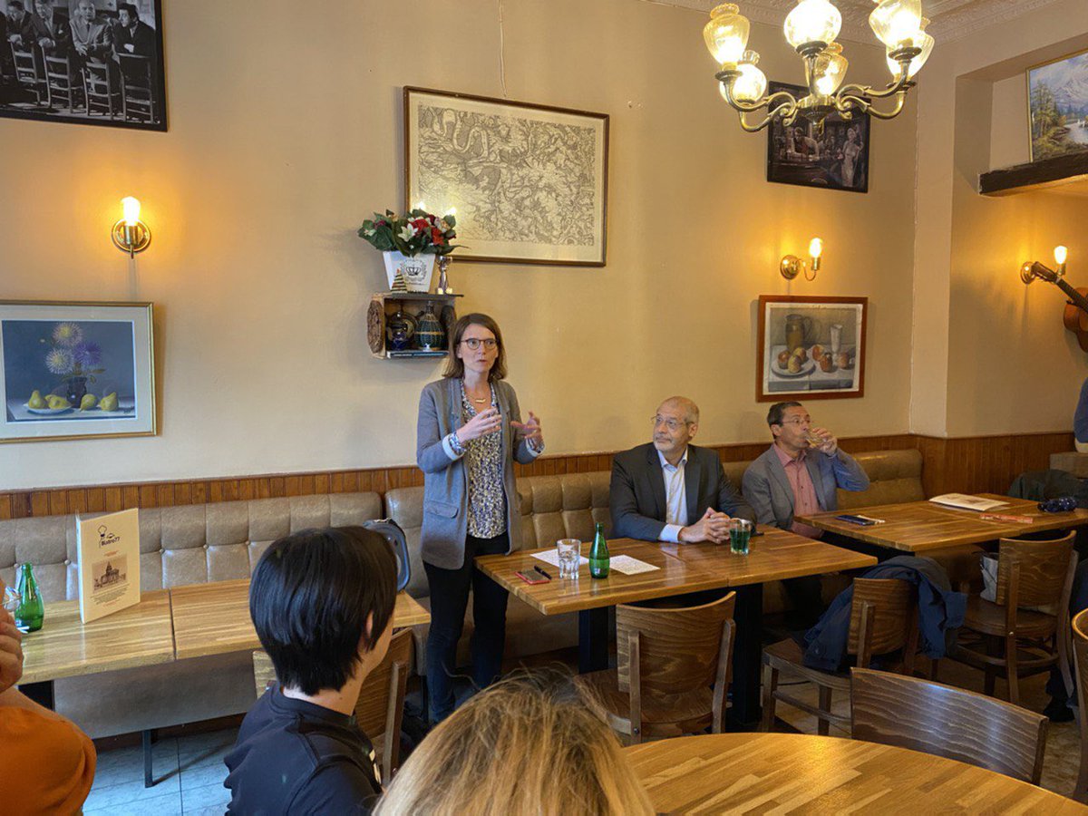 MarineRosset's tweet photo. Renforcer l’#éducation au #politique,  remettre le citoyen au cœur de la #démocratie, renforcer les droits du #Parlement, voici les orientations que je porterai à l’Assemblée.
Merci à @EricKerrouche pour son éclairage brillant sur la situation de notre démocratie.
#circo7502 https://t.co/YBbOuxTIJ8