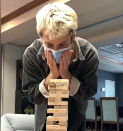 chillenceo's tweet photo. blond dylan minnette in his wes hicks era https://t.co/tXkX5zAnRf