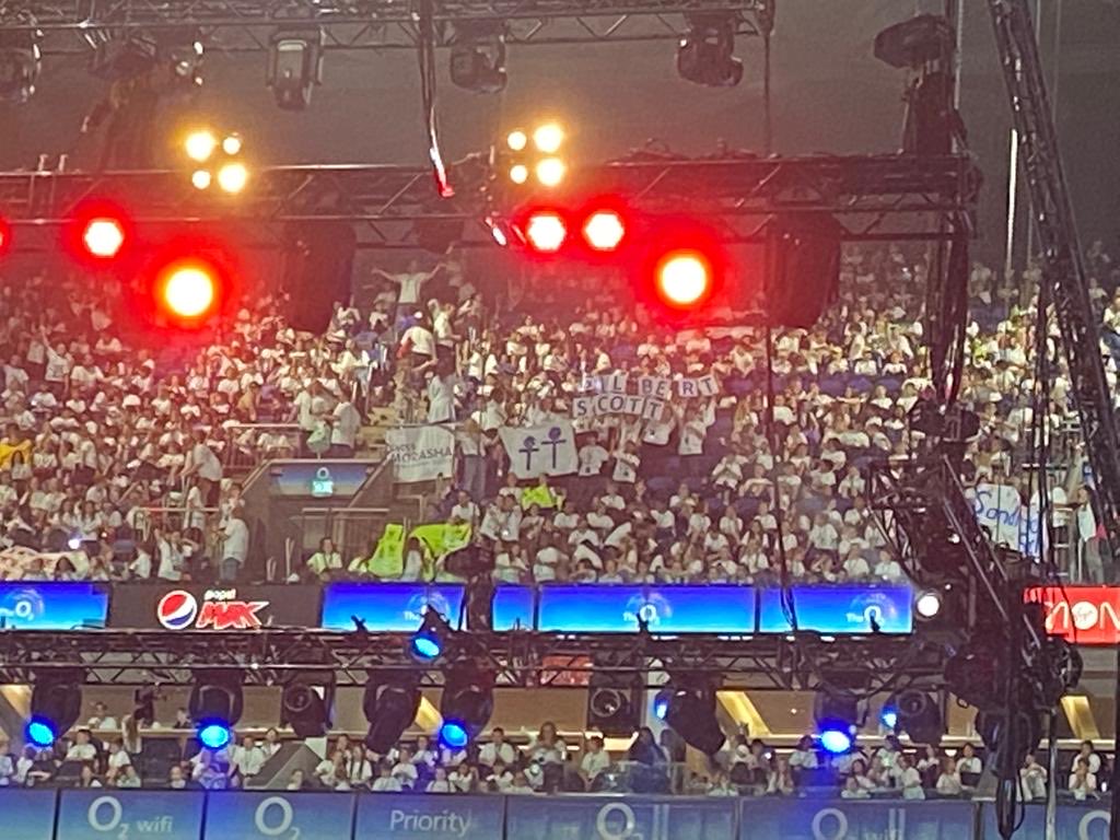 SchGilbert's tweet photo. What a night the choir had at the O2 ⁦@YVconcerts⁩ #proud https://t.co/92hR0PWxEN