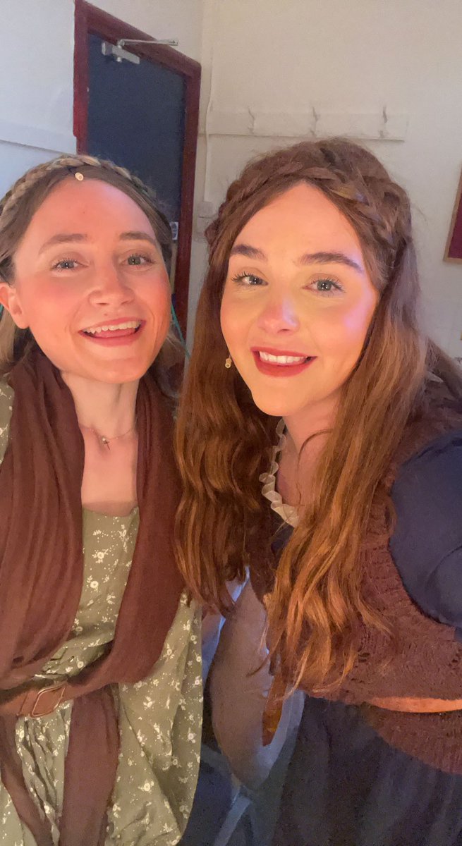 haylmitchell's tweet photo. @Clara_Coslett ❤️❤️ https://t.co/ZqWGxLkJyw