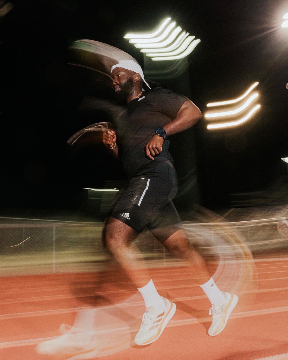 KwasiKessie's tweet photo. MOTIVATION MONDAY: Running at the speed of life, but with INTENTION. Conquering your goals is all about finding your speed in the right direction. https://t.co/D86gcTpbyS