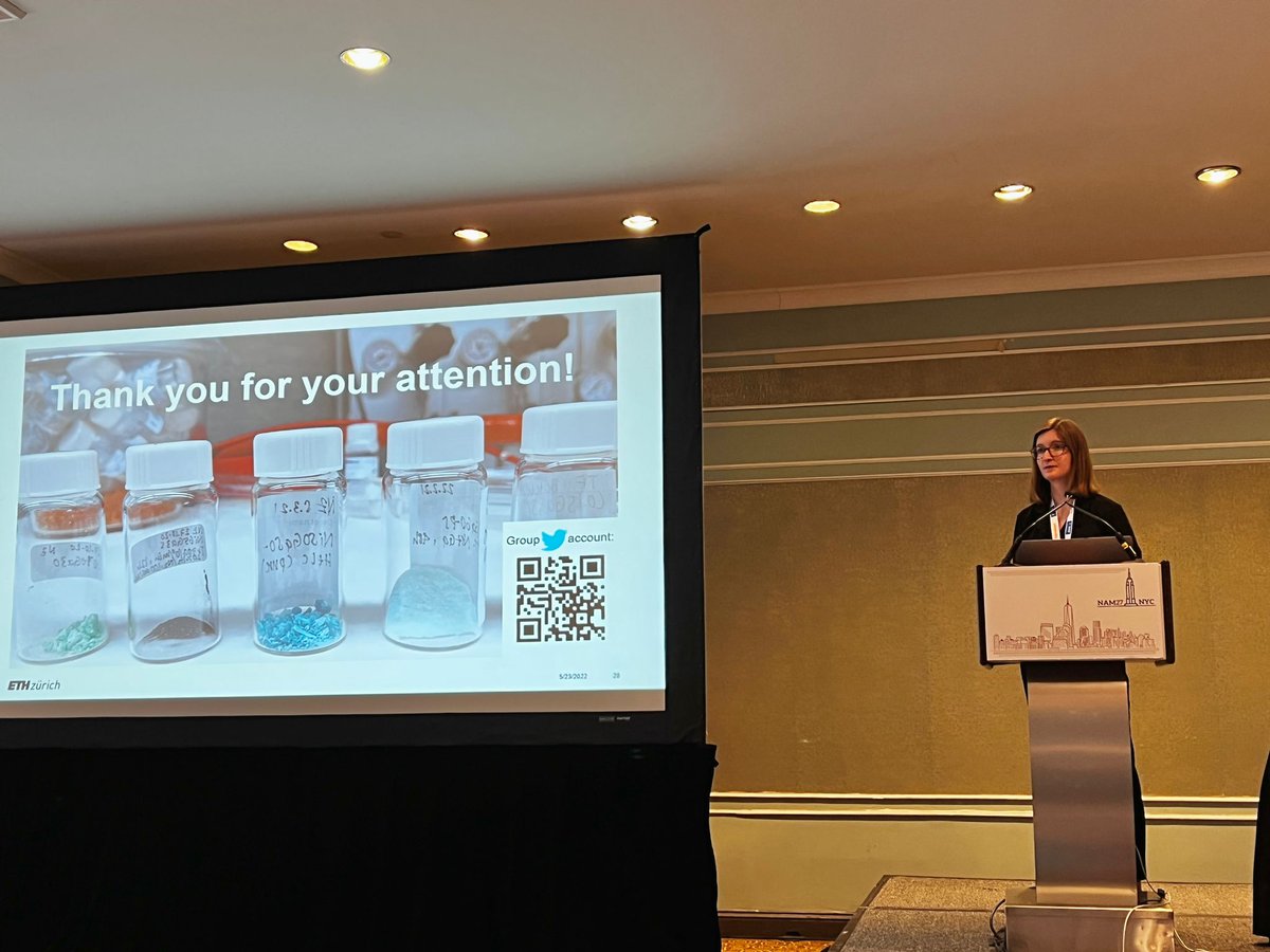 GroupLese's tweet photo. This afternoon @NoraZwitschert discussed her work on CO2 hydrogenation catalysts' characterization at #NAM27. Great talk Nora! https://t.co/o0qMWEyQN9