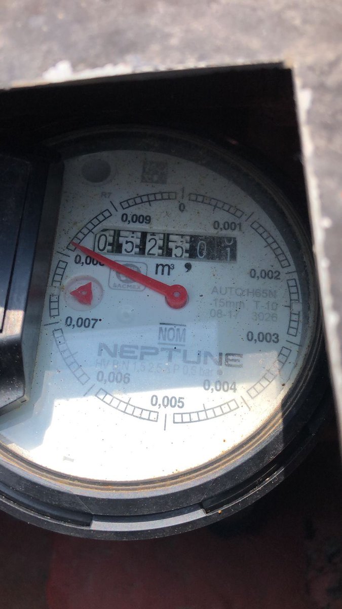 Rob_VM's tweet photo. Cuando vino su trabajador el medidor marcaba 525.01, al día de hoy marca 532.72 o sea un incremento de 7.8 m3 y ustedes me quieren cobrar 22.5m3! Ps de donde? No sean bandidos!!! https://t.co/Gu8YhiHjHO