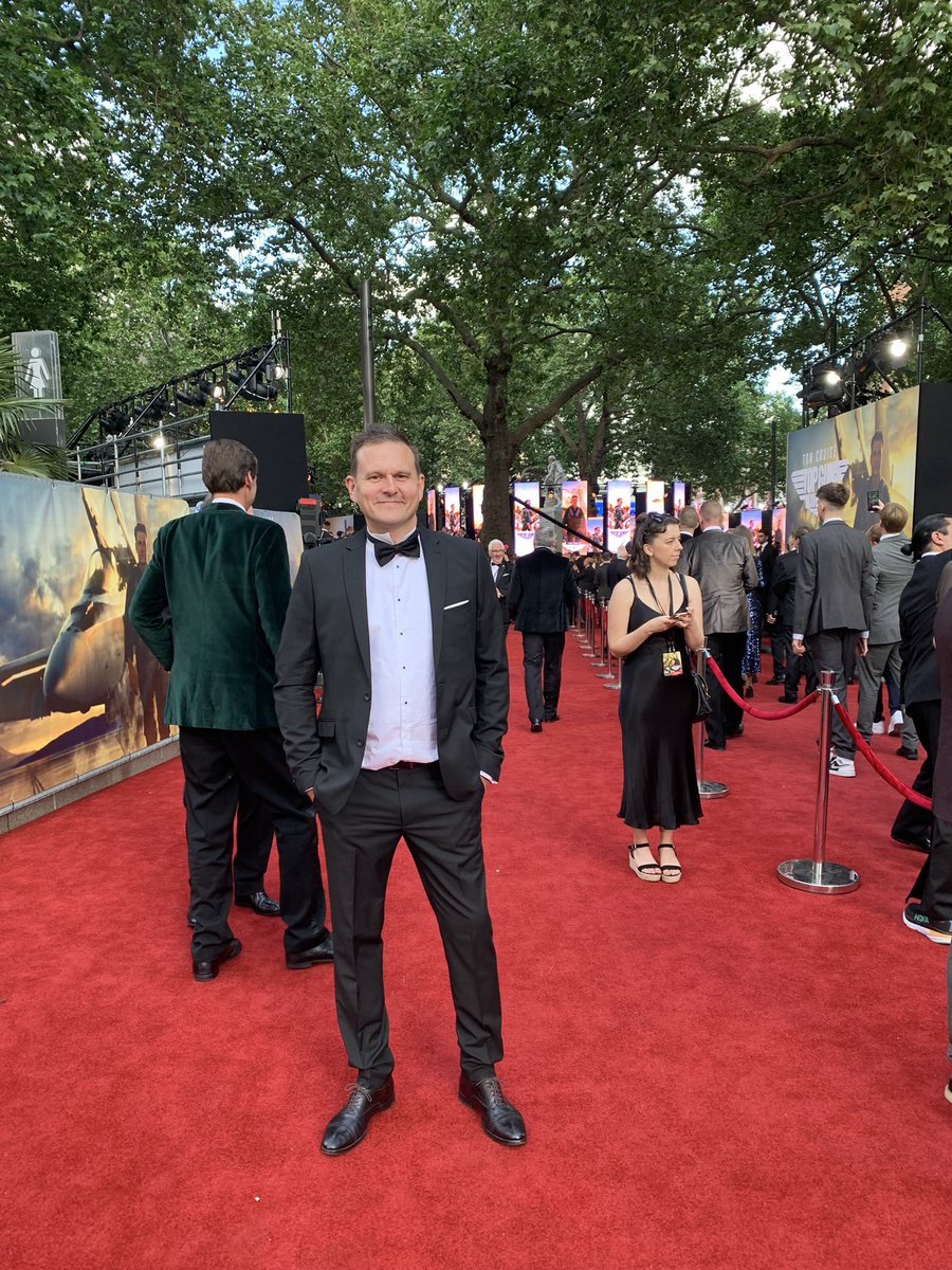 BP_Displays's tweet photo. @BP_Displays very proud to be invited to the #TopGunMaverick European premier https://t.co/i2I0CqK4fH