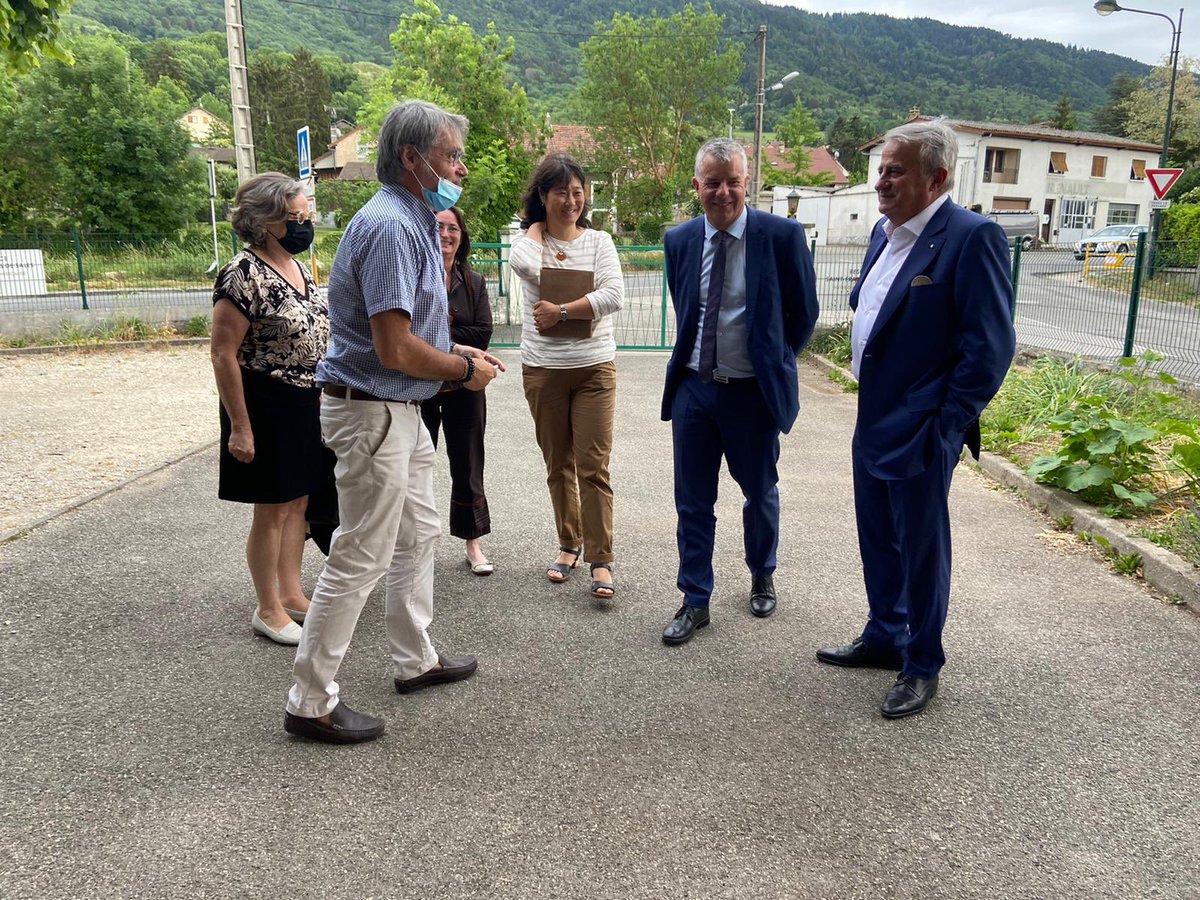 MartialSaddier's tweet photo. Visite de l’Établissement D’accueil Médicalisé de #Machilly https://t.co/Yb5DVDJIGd
