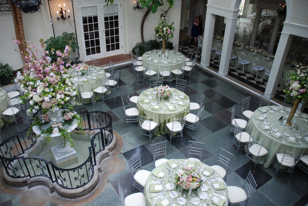 Party_Savvy's tweet photo. Courtyard weddings are trending, because courtyard weddings are a hit for modern couples for very obvious reasons. From its natural beauty, ample space, and natural light which allows the full bloom of courtyard wedding decoration ideas. #eventrentals #courtyardwedding https://t.co/x6QT2TH1JK