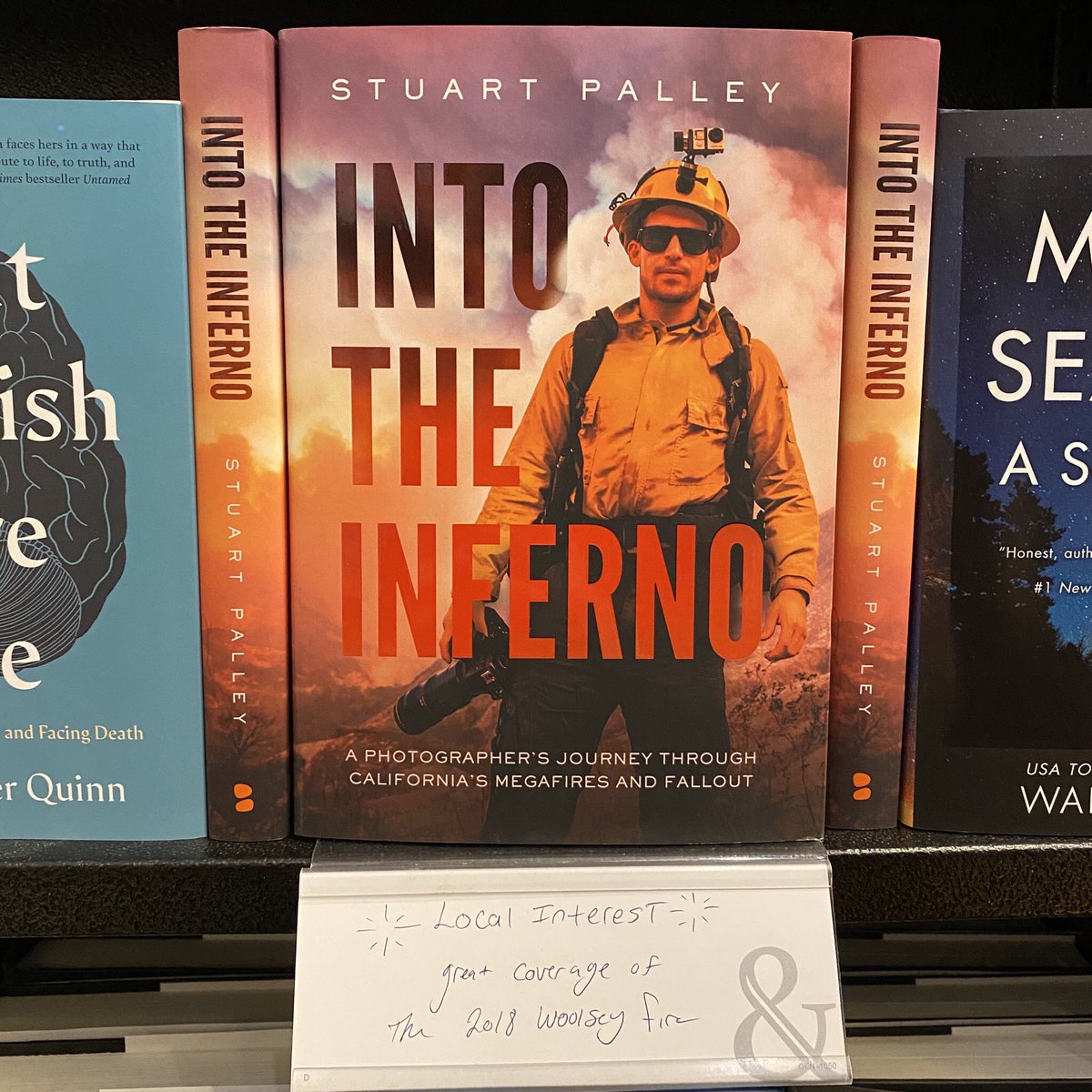 A photographer's journey covering some of California's worst wildfires, including the 2018 Woolsey fire that burned down our backyard 🔥😶