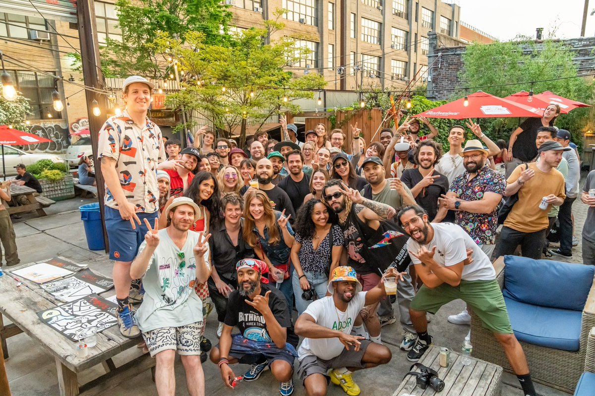 My heart is so full after the <a href="/ALLSHIPS/">ALLSHIPS</a> social club gathering at <a href="/RobertasPizza/">Brandon Hoy</a>. Just an absolute VIBE with so many AMAZING humans. And we’re just getting started. 🚀🍕🪐special thanks to <a href="/olliechanin/">OLLIECHANIN</a> <a href="/EfdotStudio/">Efdot ➰</a> <a href="/maachewbentley/">063N13</a>