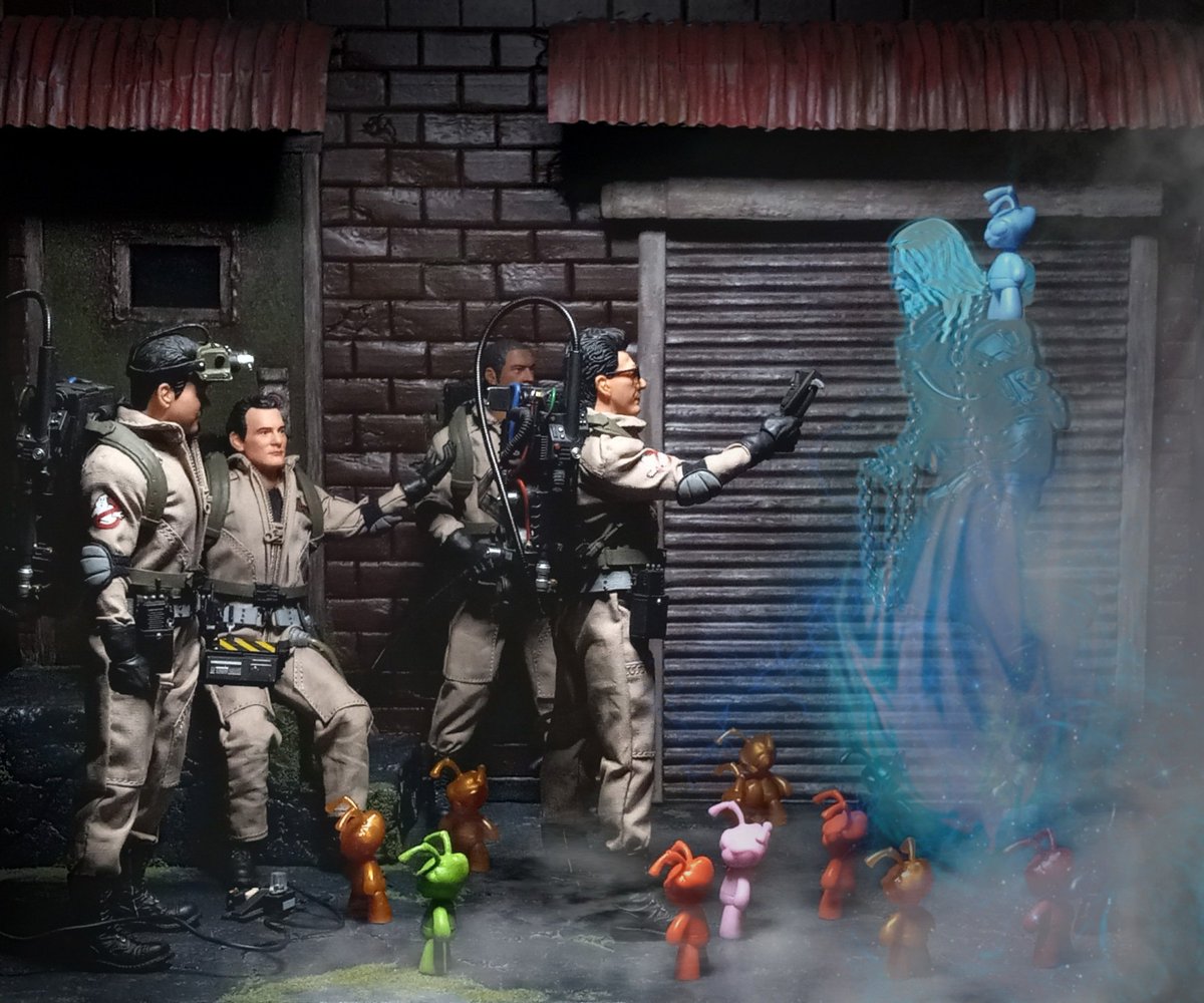 PRIMALCOMICS's tweet photo. Ghostbusters and the tectonic disruptor! 
 @mezcotoyz #mezcomondays #ghostbusters #baronbends #mezco #collective #toyphotography #one #mezcoone #mezcotoyz #actionfigures #toys #actionfigurephotography #acba #diorama #foryoupage #foryou #one12 #dccomics #toyartistry #toy https://t.co/CbqsdeDmjG