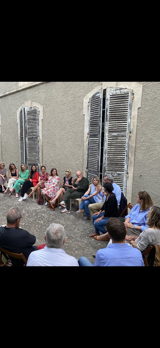 HorizonsArles's tweet photo. #HorizonsArles autour de Mariana Caillaud pour échanger avec la candidate et Patrick de Carolis sur les grands enjeux du territoire à porter aux législatives des 12 et 19 juin!
#Horizons #HorizonsArles 

#MarianaCaillaud2022 https://t.co/19rXrWq8RQ