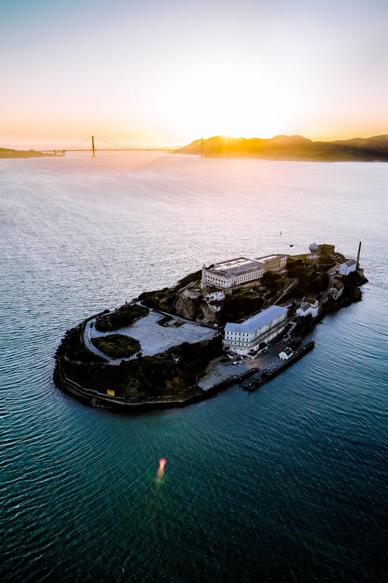lucid_views's tweet photo. Beauty of Alcatraz 🌊 https://t.co/3fnWT0Z9dw