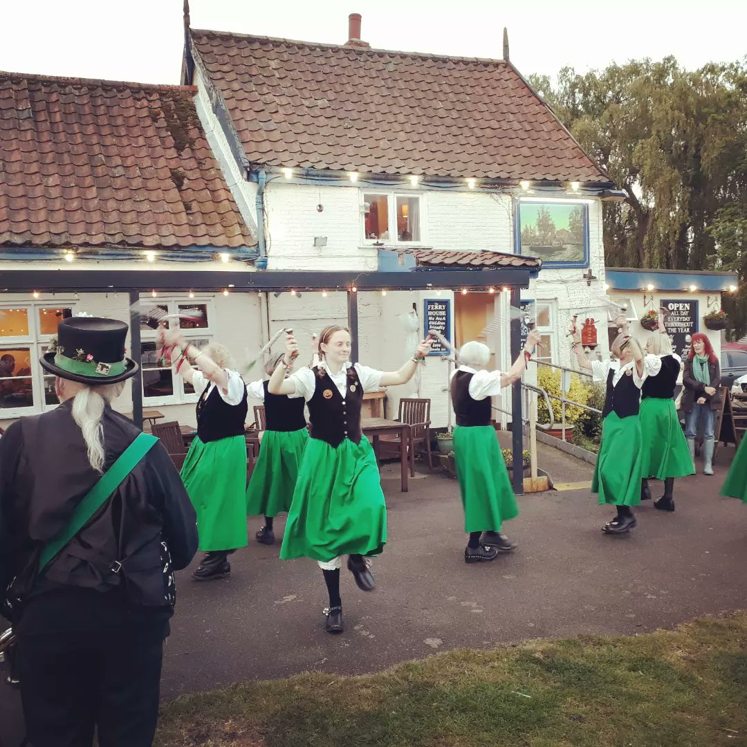Fiddlestickclog's tweet photo. It was a little damp at The Ferry House this evening but we enjoyed our third Monday dance out
#fiddlesticksclog #morrisdancing #surlinghamferry #surlingham #dancenorfolk #norfolkbroads #clogs https://t.co/91zcwFYsE2