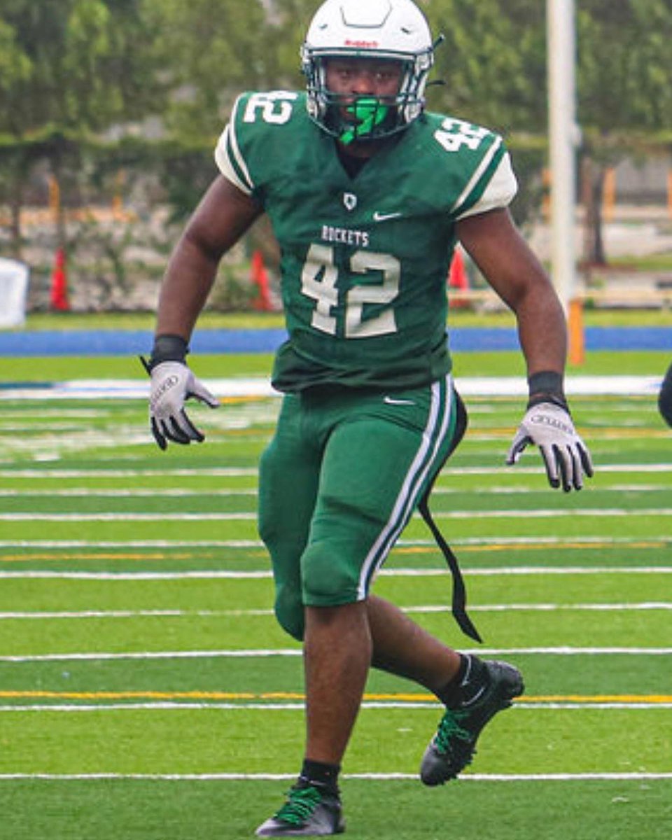 behumblesam's tweet photo. Best decision I ever made was going to central, it was a great spring learned a lot from @paragon52 and @CoachJube now it’s time to work #LBU🚀 https://t.co/N5DaaHoYr2