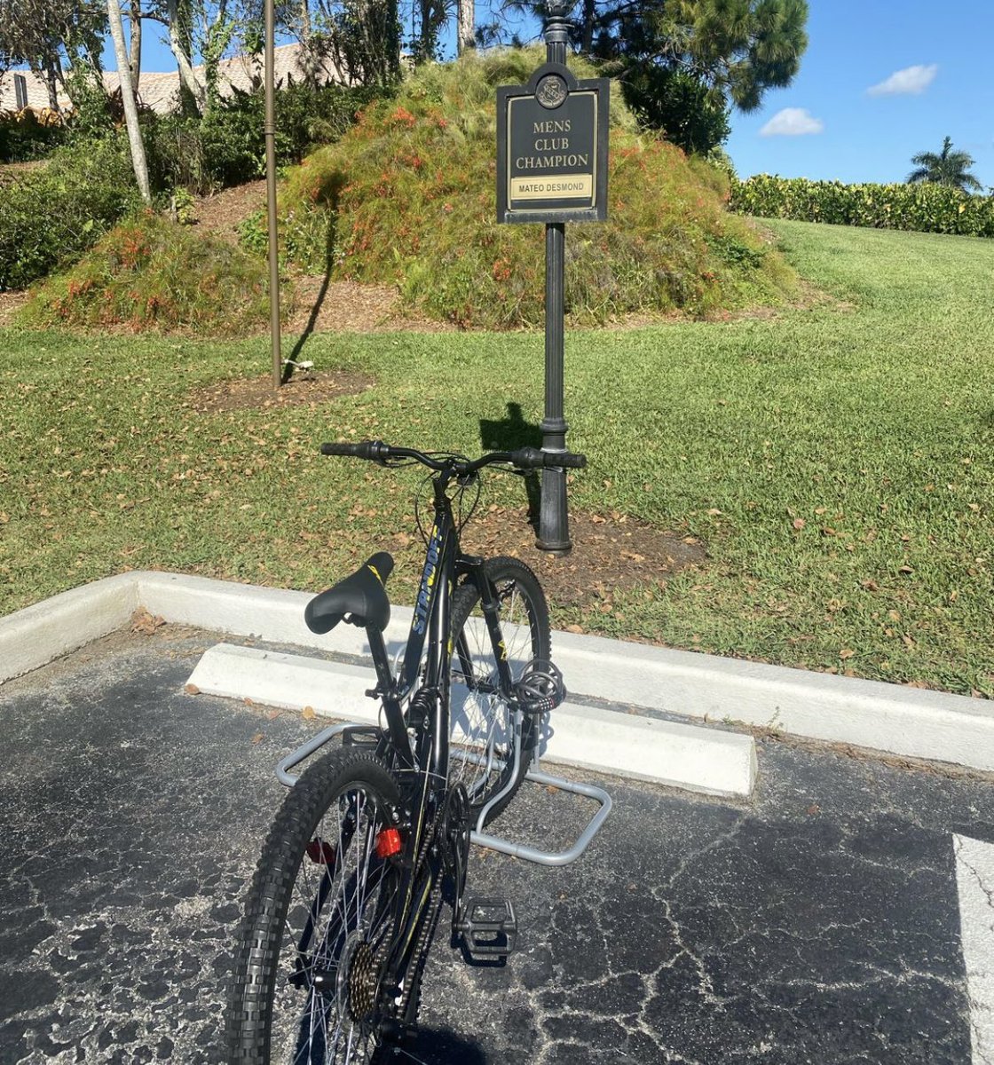 The new Club Champion at Ft Lauderdale CC in Florida has his own car parking space….he’s 14 years old. #clubchampion #parkingperks #golf #golfnews