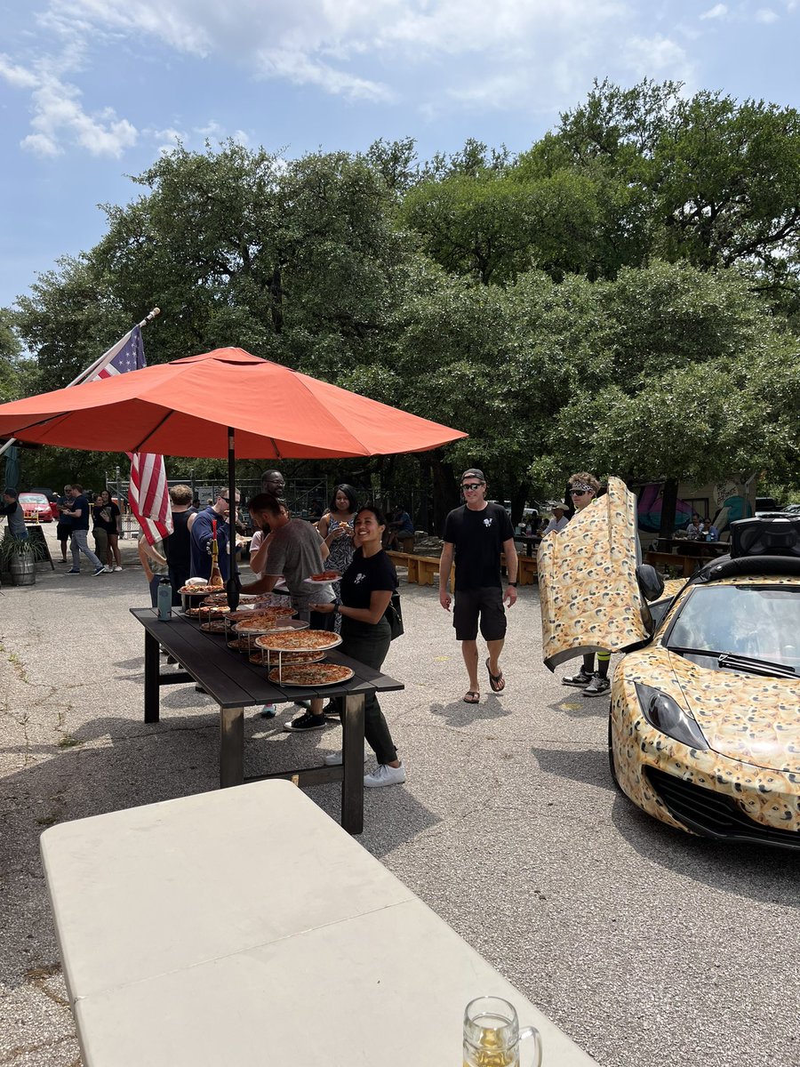 thomasdylandan2's tweet photo. @RarePizzas We had tons of fun with a super unique car in Austin! https://t.co/h36kc9ZFYL