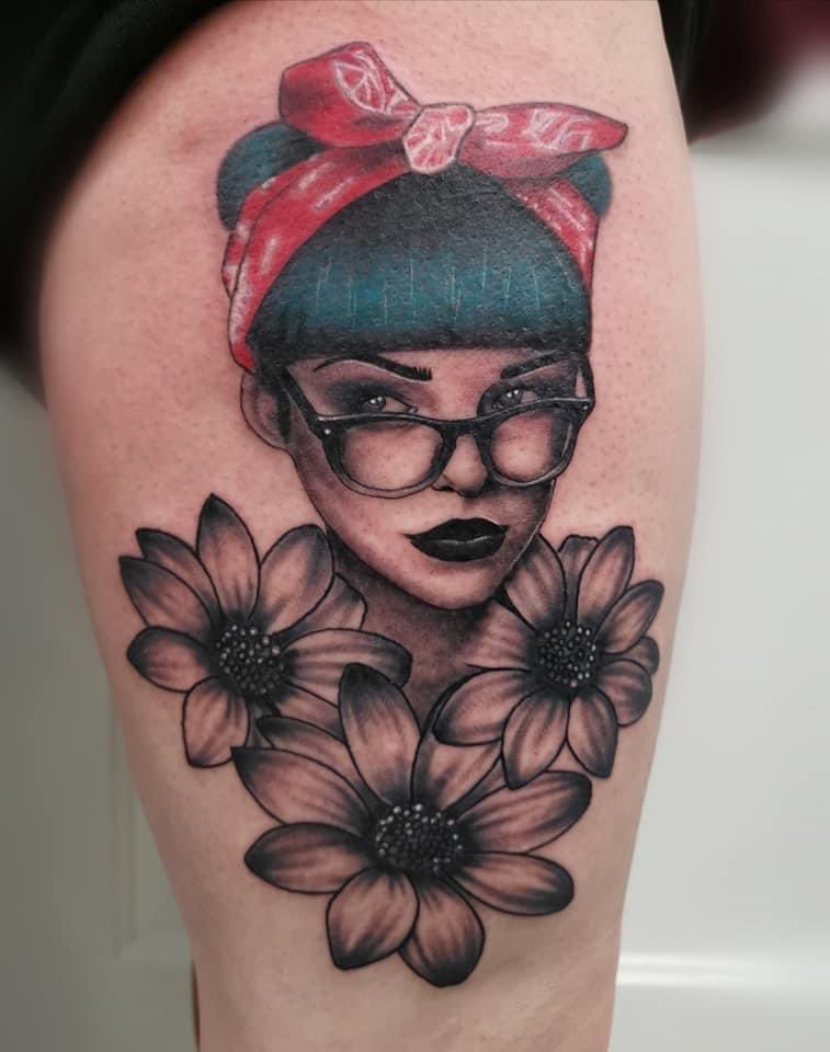 Jenna_LM_Wright's tweet photo. When your tattoo artist asks for a picture of what I want tattoo’d… @jenlion 🤷🏼‍♀️ https://t.co/CUsmMOPK6n