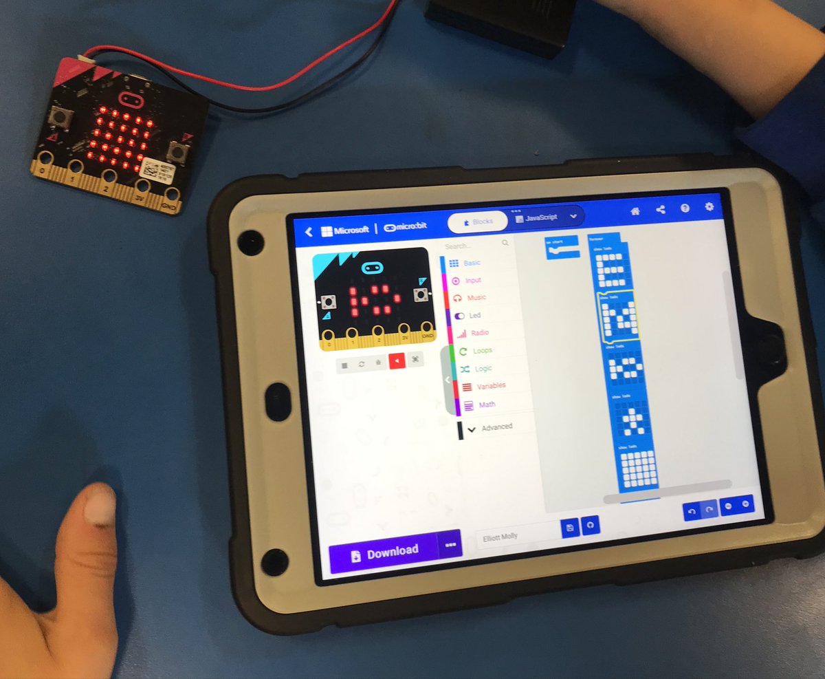 sassageek's tweet photo. In P4/5 @AberlourPS we paired our #microbits using the iPad #microbit app and it worked really well. We then unplugged our #microbit to show our friends what we had made.
@CASScotland #CompatSch @DigiLearnMoray @CompAtSch @NAllianceScot https://t.co/bjwVAnVAMb