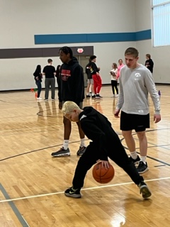 #FDSH ICCC Tech &amp; Theories of Coaching class developed individual skills lessons plans for 5 grade PE including objectives, outcomes &amp; additional or supplemental activities so all students could be included. Many of these students plan to coach in some capacity. #proud2bFD #FDCSD