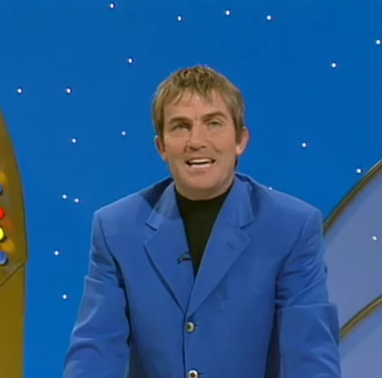 A Happy Birthday to Bradley Walsh who is celebrating his 62nd birthday, today. 
