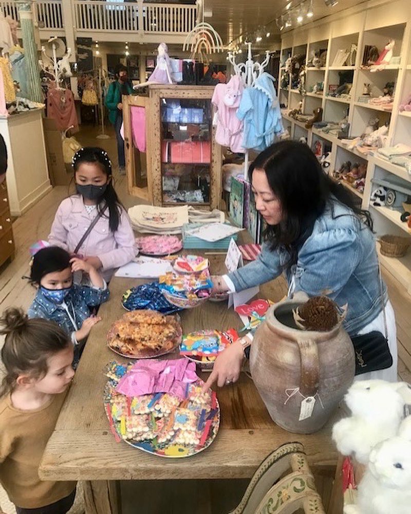 tinyteru's tweet photo. Thank you Mudpie SF for the lovely reading of 🌟I AM ABLE TO SHINE We had so much fun! #AuthorsOfTwitter #ownvoicesbooks #amazonpub #weneeddiversebooks #AAPI @KelseySkea @TvSMediaGroup @AmazonPub @FolioJr @PBTales22 https://t.co/DBo7rbELeL