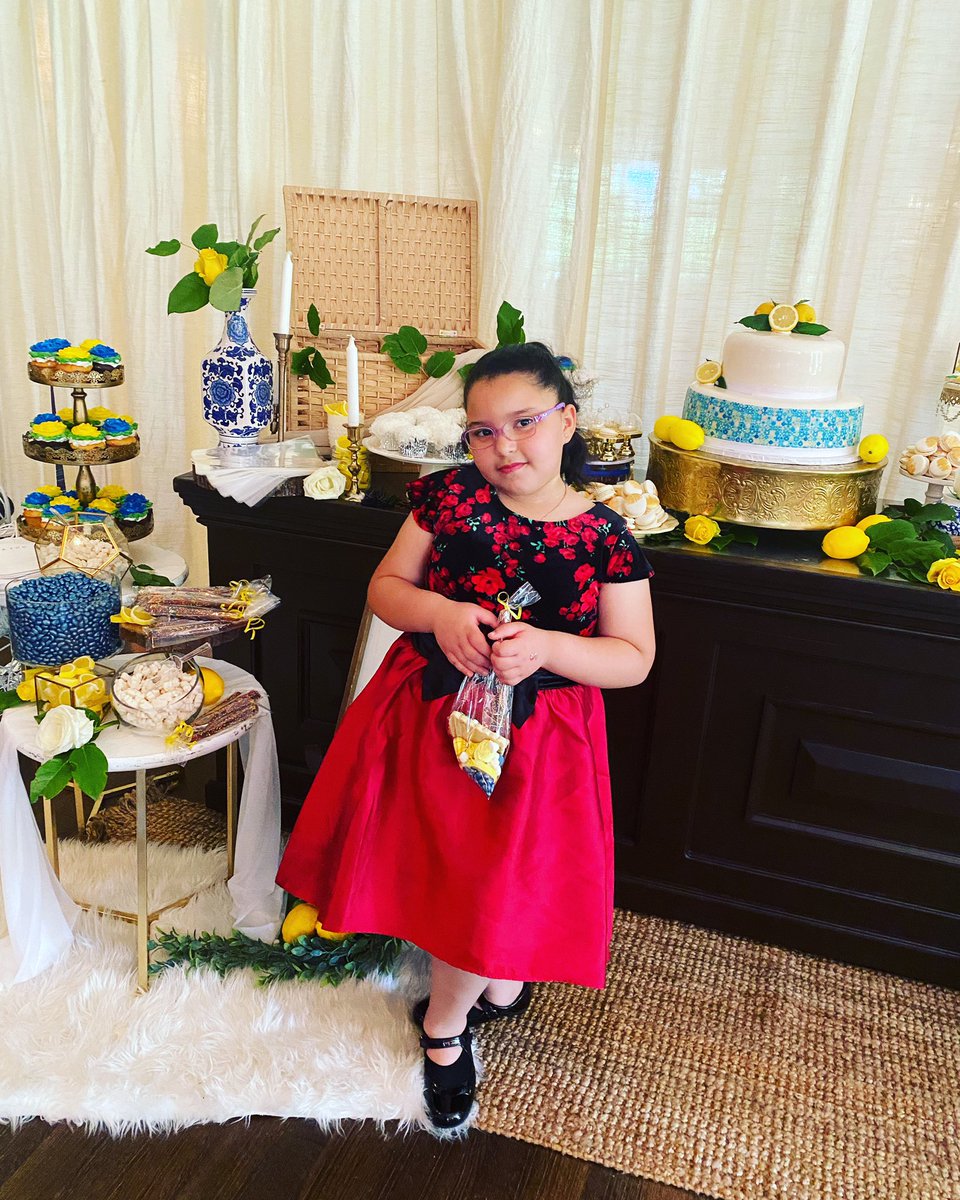 FirdawceE's tweet photo. Finally, some quality time with my baby girl at Stephanie’s bridal shower. https://t.co/i7sjODM3Si