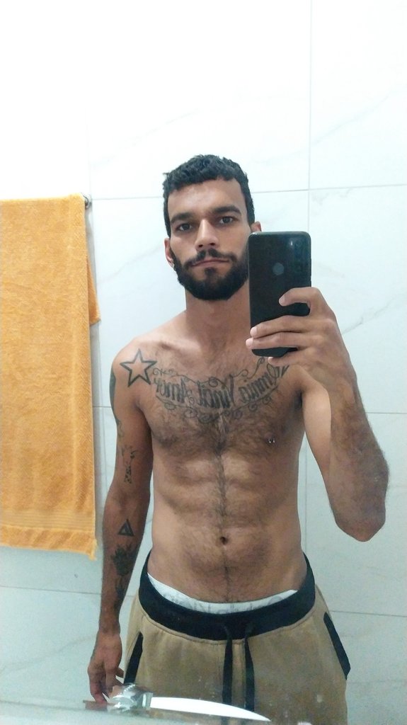 euleo31's tweet photo. Tomar um banho 🚿 https://t.co/cDkDno2K1h