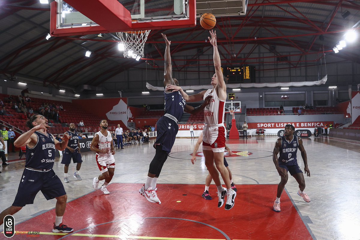 fpbasquetebol's tweet photo. ๐ @SLBenfica 93-80 @UDObasket
๐ ๐๐ข๐ ๐ ๐๐๐ญ๐๐ฅ๐ข๐ ๐๐๐ฌ๐๐ฎ๐ฅ๐ข๐ง๐ (Meia-final - Jogo 2)
๐ Pavilhรฃo Fidelidade
โญ @ifalmeida (14pts, 9res, 9ast, 2dl)
๐ https://t.co/WavkXGzxlg
#SomosBasquetebol #LigaBetclic https://t.co/usMA1YMkHt