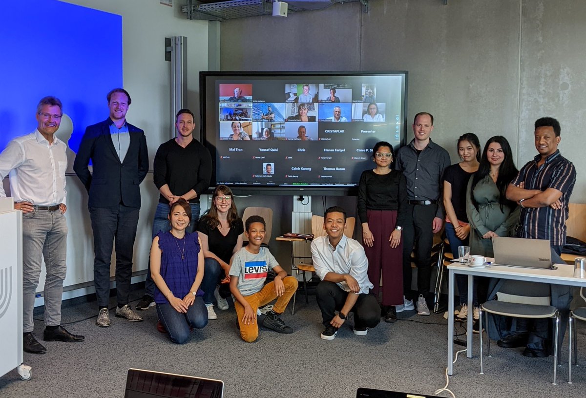 AkiHarima's tweet photo. We organized a workshop on #RefugeeEntrepreneurship today at @UniBremen. We had super exciting presentations and discussions with more than 50 participants (including our youngest participant from Sweden, who is 9 years old 😁) from different countries/continents. https://t.co/1PLLThm1eH
